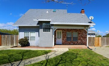 Building Photo - Beautiful home in Patterson