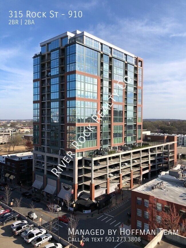 Building Photo - 315 Rock St
