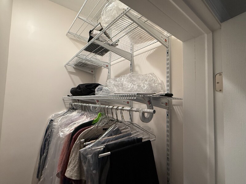 Building Photo - 180 Bay 26th St