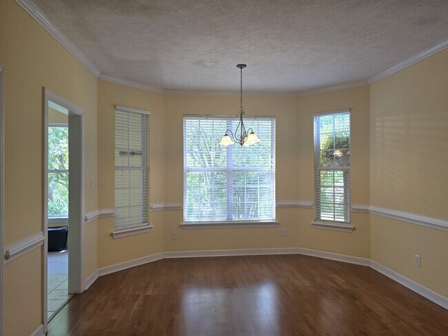 Building Photo - 932-p932 Windmill Pkwy