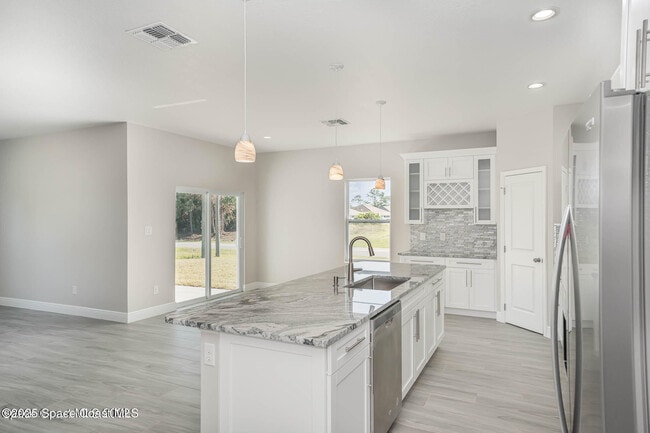 Building Photo - 2281 Ramsdale Dr SE