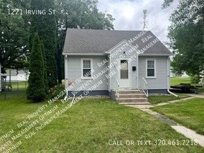 Building Photo - 1221 Irving St