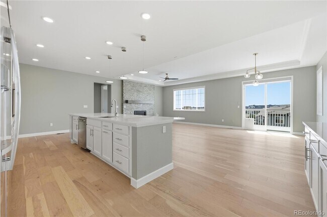 Building Photo - 16910 W 95th Pl