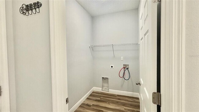 Building Photo - 13751 SW 43rd Cir