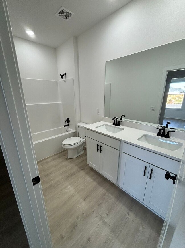Building Photo - Coming Soon! Newer Construction!! 4 Bedroo...
