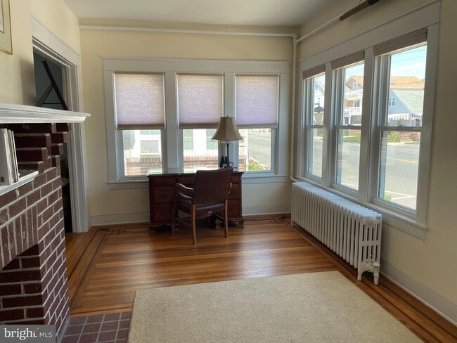 Building Photo - 7103 Ventnor Ave