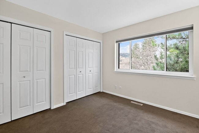 Building Photo - 770 Quince Cir