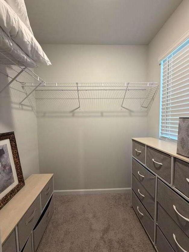 Building Photo - 7565 Knoll Hollow Rd