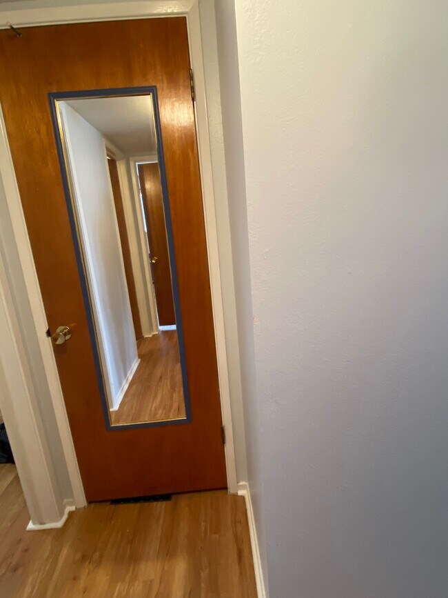 Building Photo - 3133 Ocean Blvd