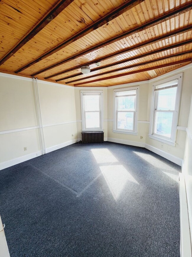 118120 S. Courtland St 118120 S Courtland St East Stroudsburg PA