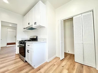 Building Photo - 1034 1/2 S Fairfax Ave