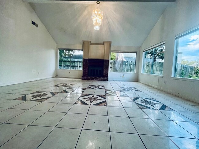 Building Photo - 12915 Ashford Knoll Dr