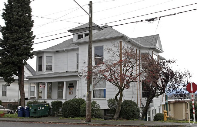 Primary Photo - Viewpoint Apartments