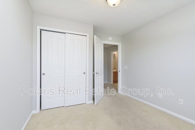 Building Photo - 8333 Clayhurst Dr