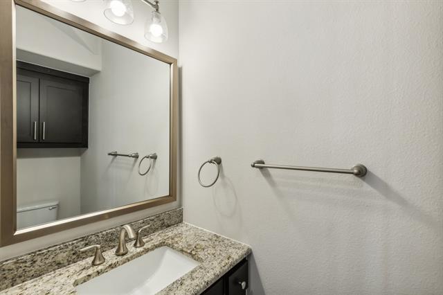 Building Photo - 2409 Maidenhair Rd