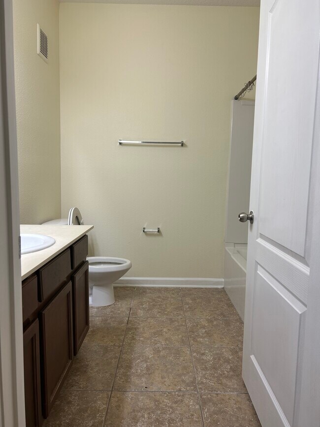 Building Photo - 4991 Key Lime Dr
