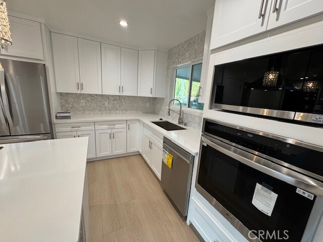 Building Photo - 10839 Fellows Ave