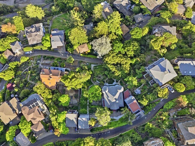 Building Photo - 172 Bella Vista Ave