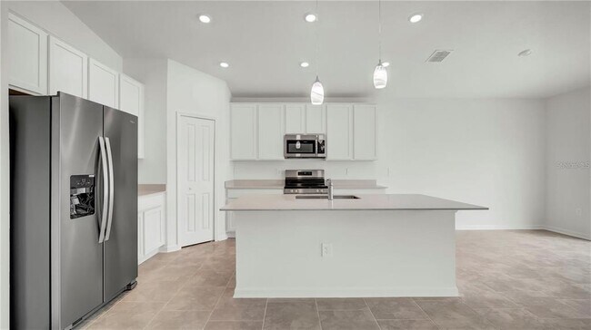 Building Photo - 4951 Worchester Dr