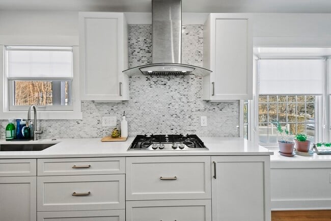 Building Photo - 9 Park St