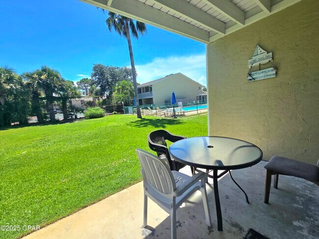 Building Photo - 6903 N Lagoon Dr