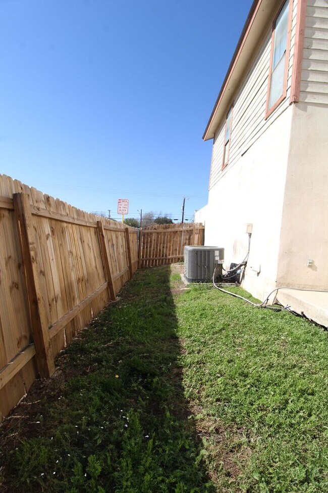 Building Photo - *****PRICE REDUCTION*****