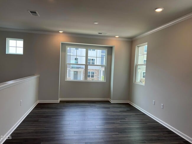 Building Photo - 642 Gimari Dr