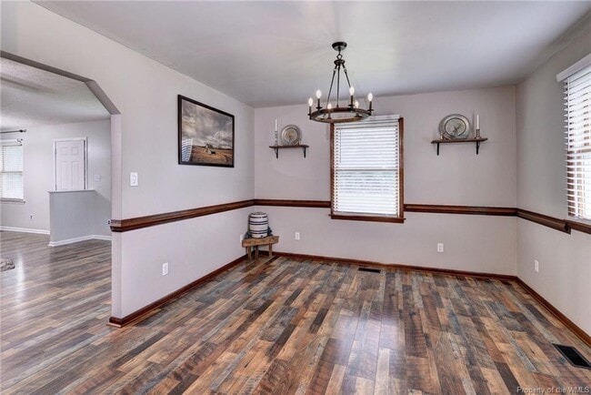 Building Photo - 5930 Farmers Dr