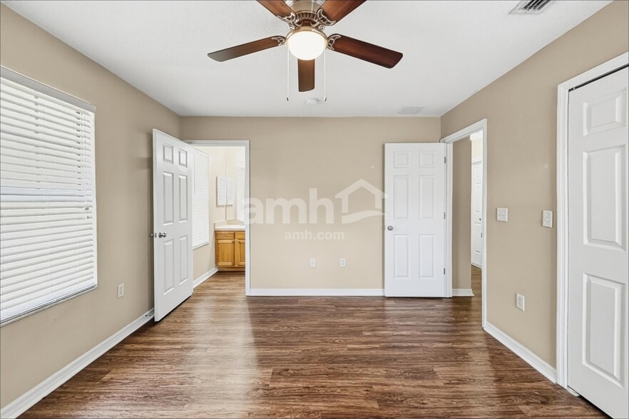 Building Photo - 4975 Marsh Harbor Dr