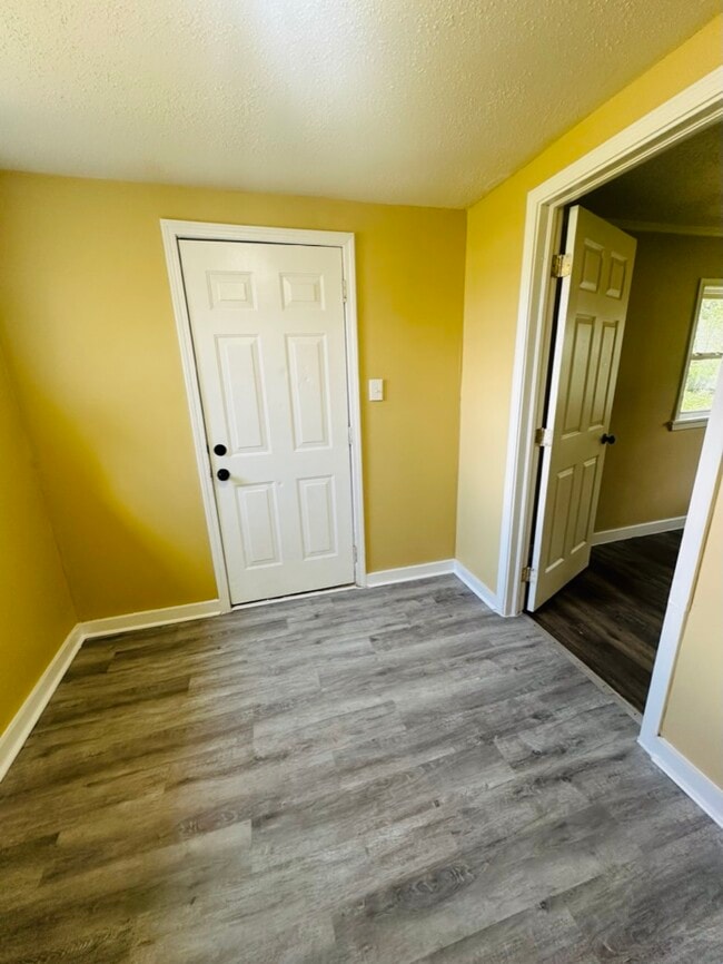 Building Photo - 4924 Dr L D Chapman St