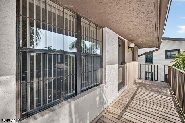 Building Photo - 5365 Treetops Dr