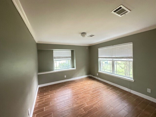 Building Photo - 9317 Lugary Dr