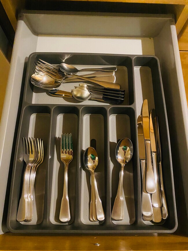 Building Photo - 1477 St Paul St