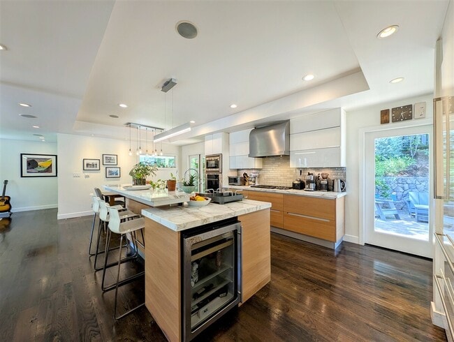 Building Photo - 10 Idalia Ct