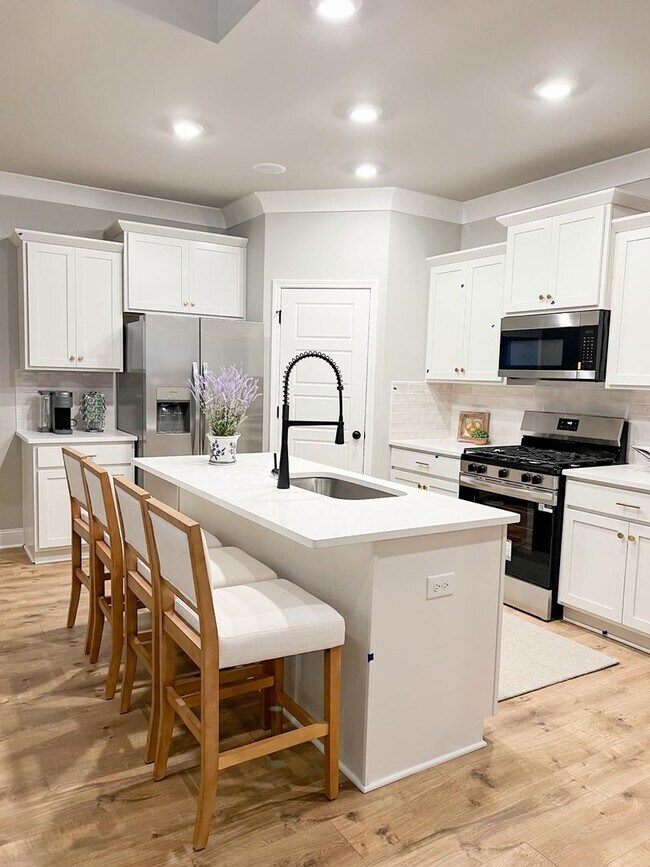 Building Photo - Coming Soon Beautiful 4-Bedroom Home for Rent in Belle View — Lafayette, Louisiana