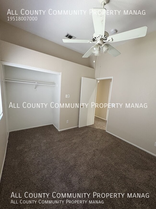 Building Photo - 39862 De Vendome Ct