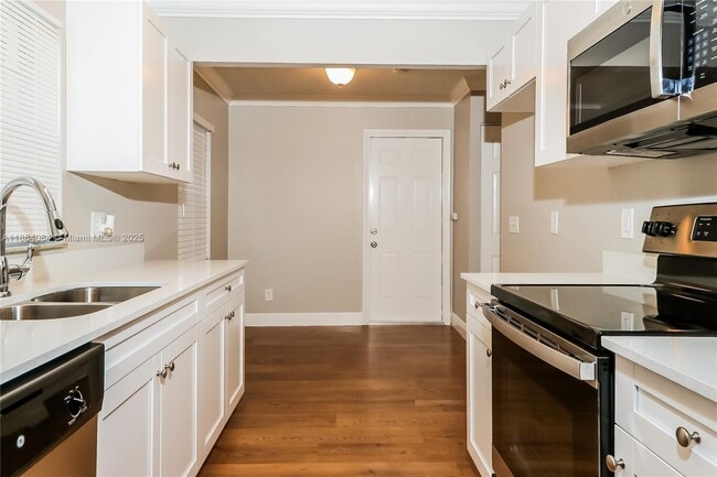Building Photo - 1105 Sonata Way