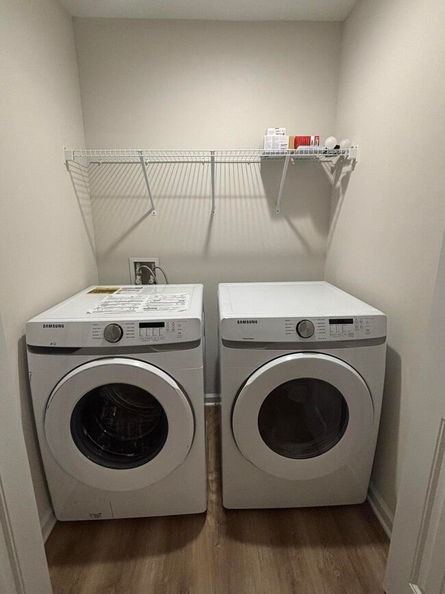 Building Photo - 2185 Stillpointe Dr