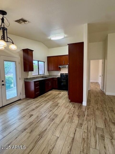 Building Photo - 1637 E Alicia Dr