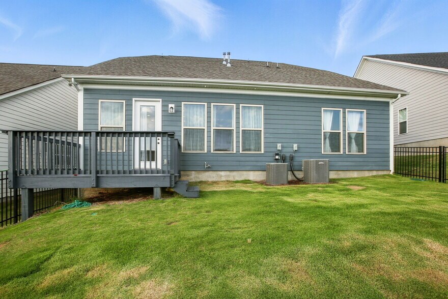 Building Photo - 17113 Sand Bank Rd