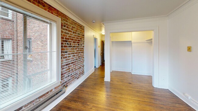 Interior Photo - The Carlton Apartments