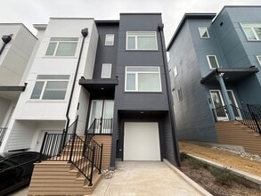 Building Photo - **OFFERING RENT PROMOTION FOR THE FIRST 6 MONTHS, REFUNDABLE APPLICATION FEES & $200 MOVE IN PROM...