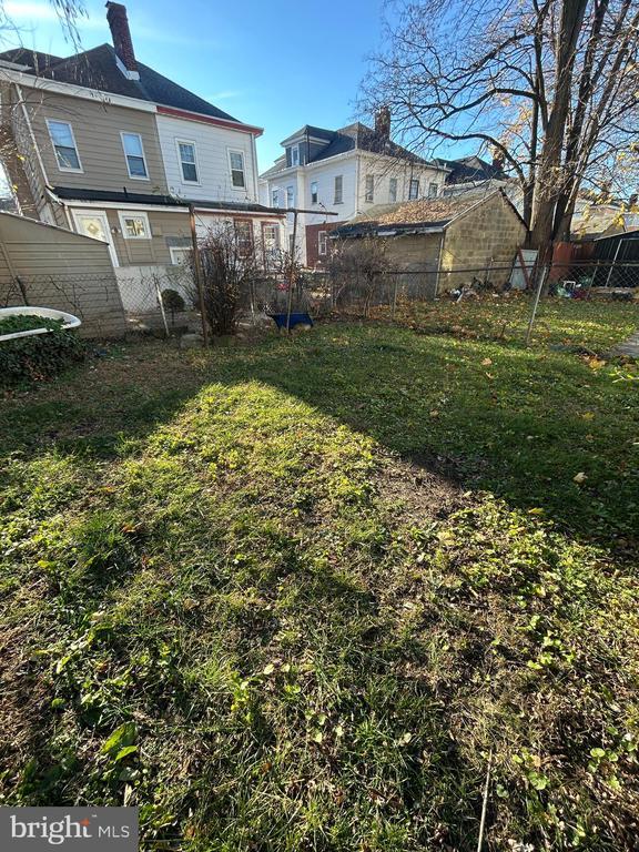 Building Photo - 339 Tioga St