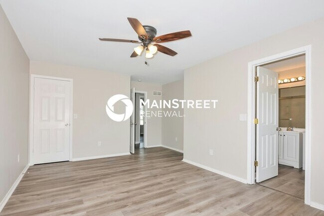 Building Photo - 3 Bedroom Pet-Friendly Home in OFALLON, MO...