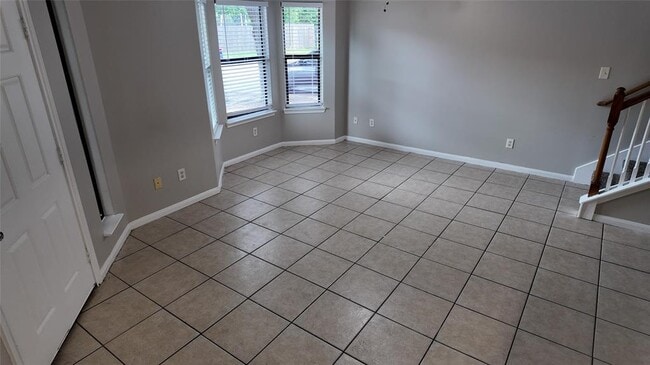Building Photo - 3032 La Estancia Ln
