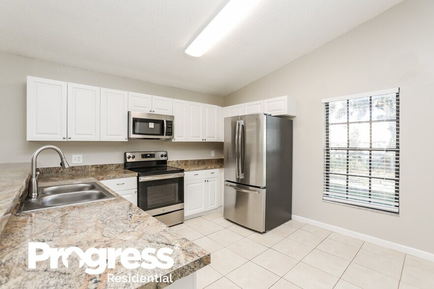 Building Photo - 1629 Sunburst Way