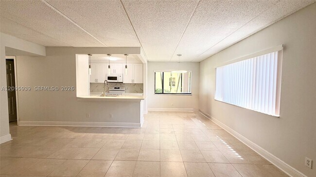 Building Photo - 110 Meadows Cir