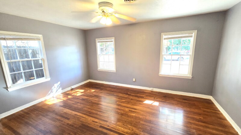 Building Photo - 1720 23rd St