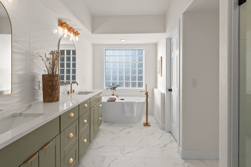Building Photo - 7695 Spyglass Ct