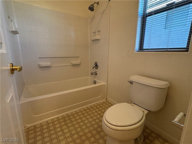 Building Photo - 7848 Solid Horn Ct